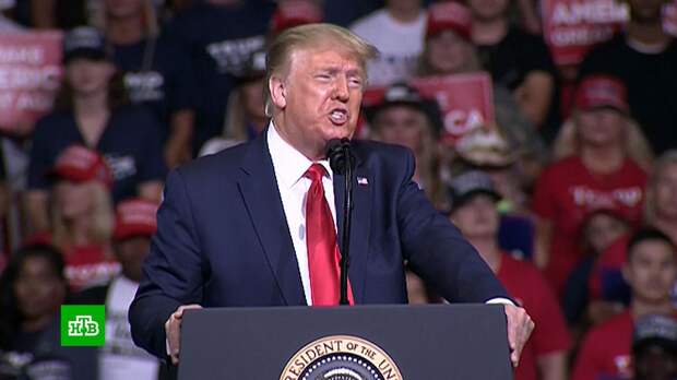 Митинг Трампа в Оклахоме собрал всего половину стадиона