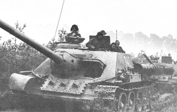 Су-100 в игре и в жизни