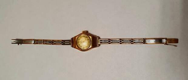 Советские часы с платиной, от которых теперь открещиваются в ломбардах