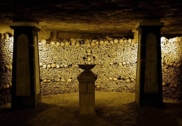 Парижские катакомбы - место упокоения почти 6 миллионов человек история, катакомбы, кости, париж, череп