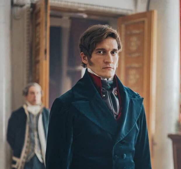 Режиссер Андреасян сообщил, что Лыков сыграет Курагина в "Войне и мире"