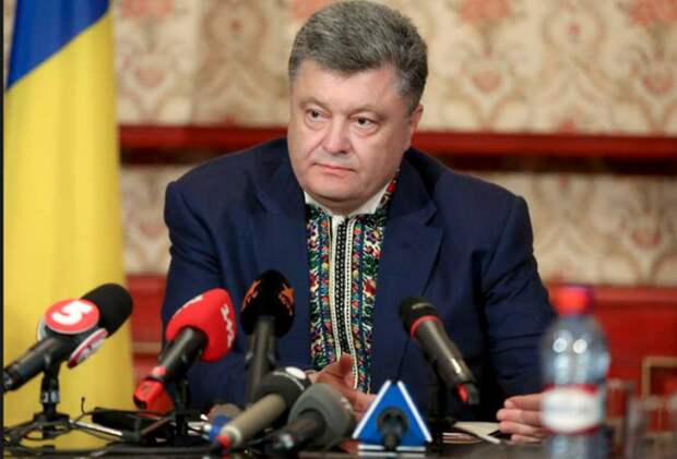 ПОД УКРАИНСКИМ ФЛАГОМ ЗАСЕЛИ САМЫЕ ТУПЫЕ УБЛЮДКИ. ОЛЬГА БОНДАРЕНКО