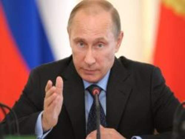 Путин утвердил поправки о выплате премиальных за сверхурочную работу