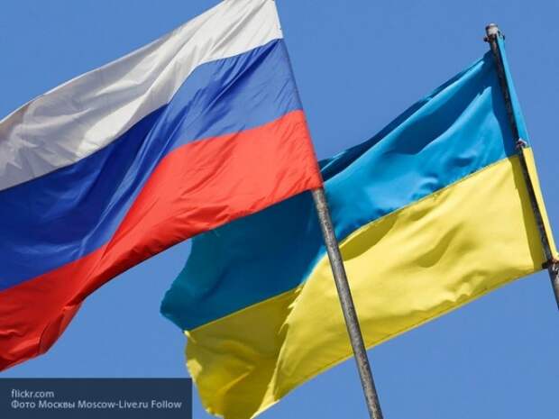 Политолог считает, что Киев остро нуждается в диалоге с Москвой