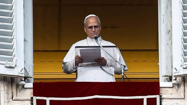 Папа отправил на Украину корейские супы быстрого приготовления