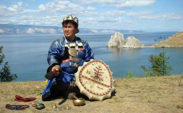 Байкал во все времена был сакральным местом, а после того как его стал защищать ЮНЕСКО, озеро привлекло ученых всего мира