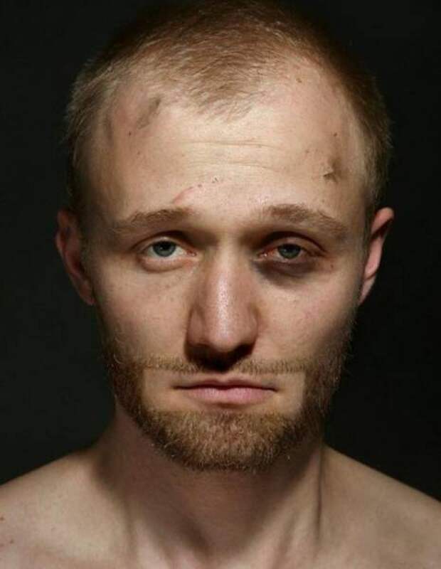 Парни дурачатся