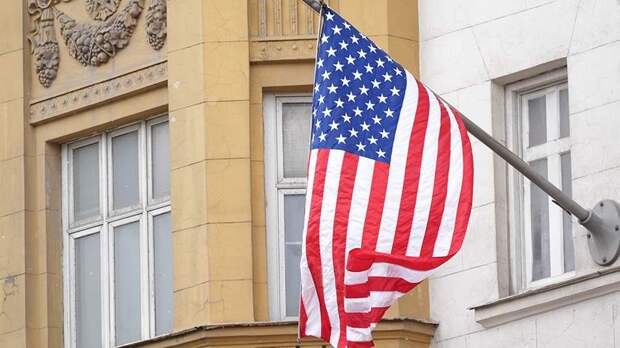 В Британии сообщили о давлении США на Зеленского из-за попыток уволить главу ГУР