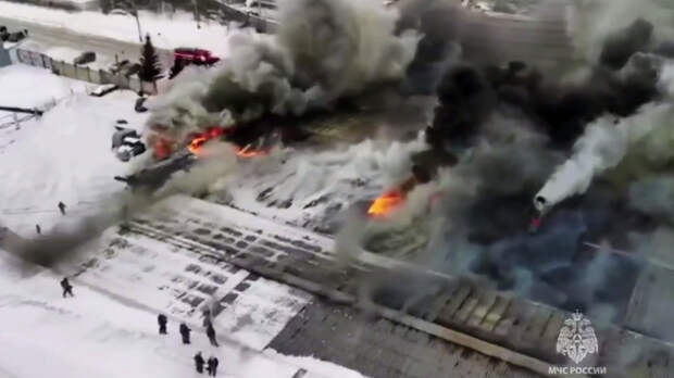 Без света, воды и тепла. Что за пожар случился в Барнауле и как он парализовал город