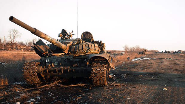 Уничтоженная украинская военная техника на Донбассе. Архивное фото
