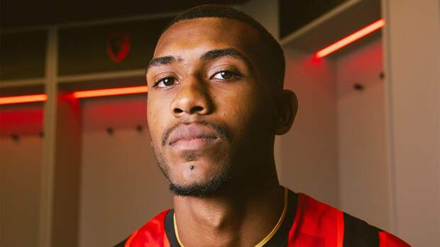 Отказался от трансфера в Россию, а теперь восхищает фанатов в Европе: вундеркинд Райан не зря отказал «Зениту»?