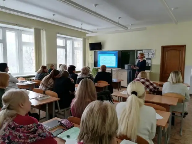 31.03.2022 года педагогами-психологами учреждения образования был проведен тренинг по совершенствованию профессиональных комп...