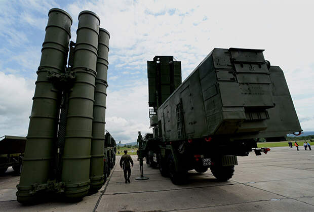 Боевые машины ЗРС С-400