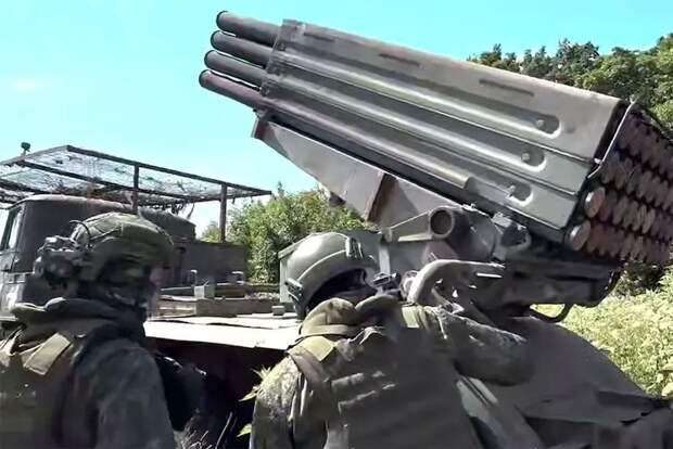 Противник насыщает линию обороны в районе Ямполя в попытках не допустить прорыва