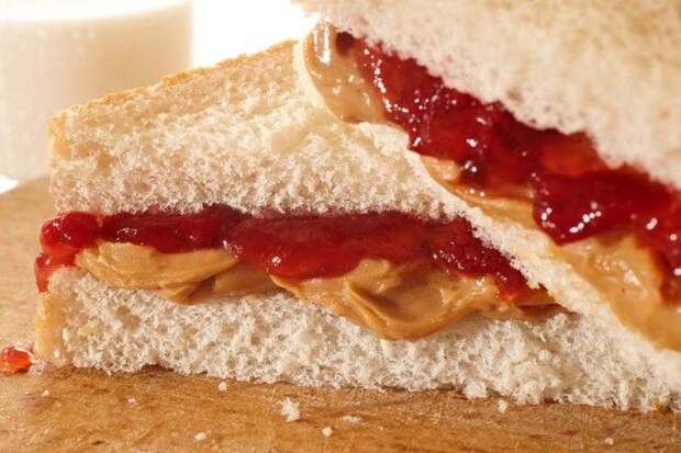 Картинки по запросу peanut butter and jam sandwich