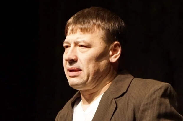 Умер телеведущий и актер Виктор Головин, ему было 48 лет