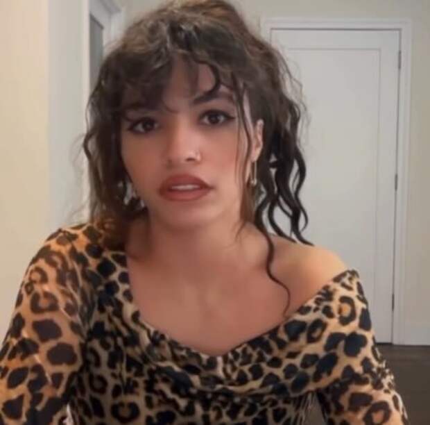 Дочь Боуи Джонс заявила, что начала употреблять наркотики после новости о раке отца