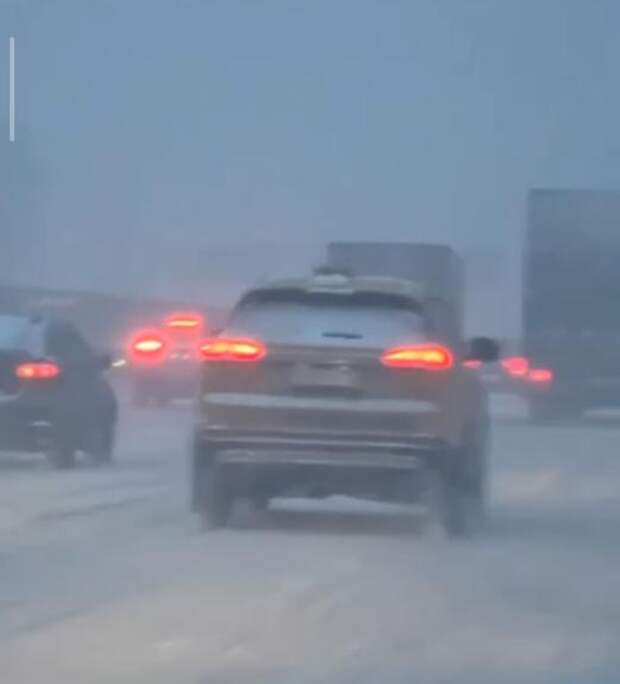 Снежный апокалипсис в Москве: к уборке подключили даже энергетиков и газовиков