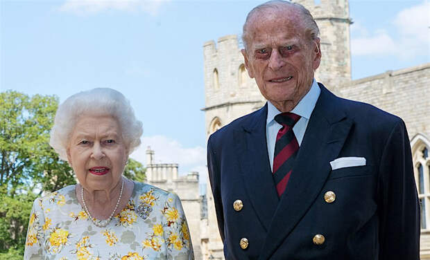 Королева Елизавета II и принц Филипп вместе проведут вторую волну самоизоляции