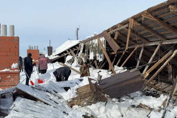 В Донском частично обрушилась кровля дома на улице Молодцова