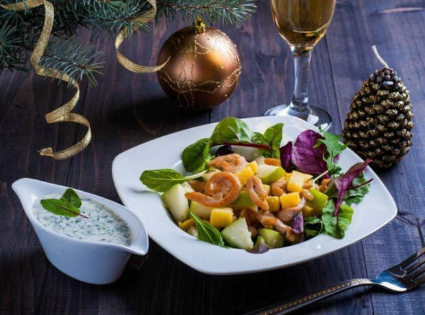 Теплый салат с курицей. Теплый салат с курицей.