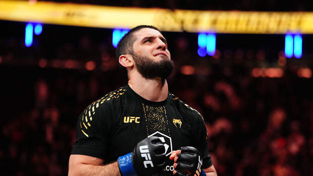 Махачев заявил, что его поединка с Топурией в Белом доме не будет