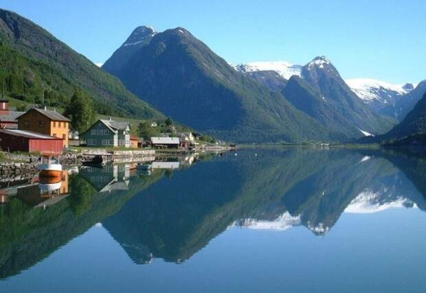 Норвежские заключенные живут в комфортабельных домиках на острове.
