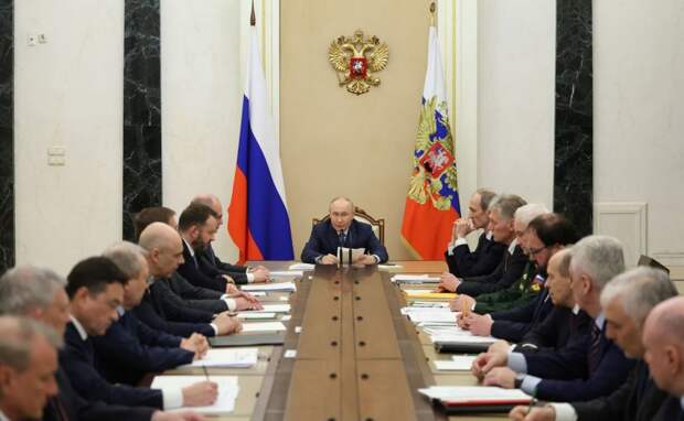 Путин поручил ускорить внедрение искусственного интеллекта в России к 2030 году