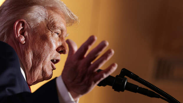 Трамп: США могли бы начать сами взимать плату за проход через Ормузский пролив