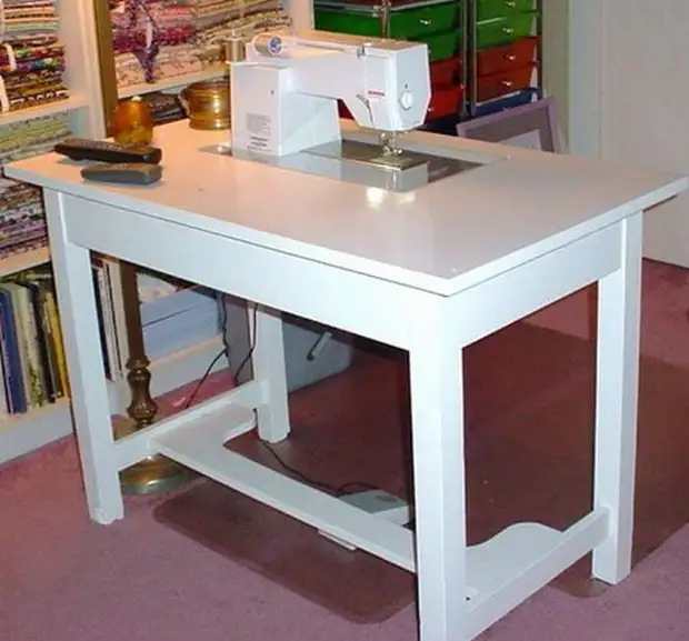 Швейный стол своими руками: подборка идей