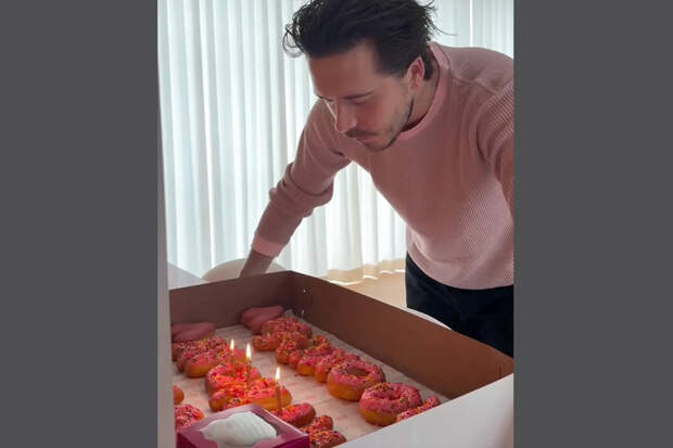 Никола Пельтц растрогала Бруклина Бекхэма до слез шикарным сюрпризом