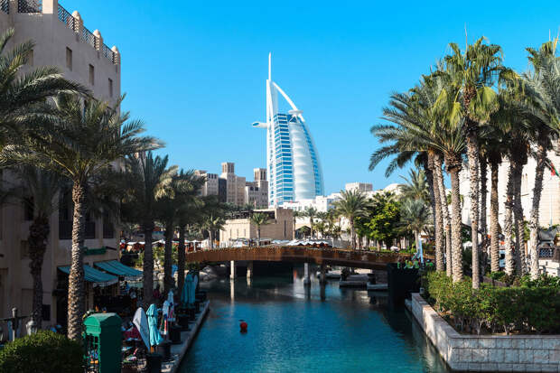Россияне начали покупать горящие туры в ОАЭ на фоне перемирия на Ближнем Востоке