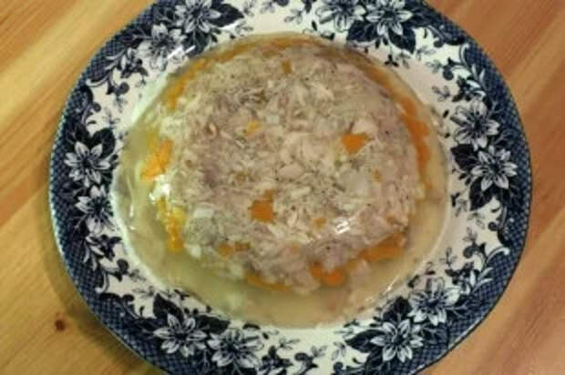 Холодец – молодец? Полезно ли одно из главных блюд новогоднего стола