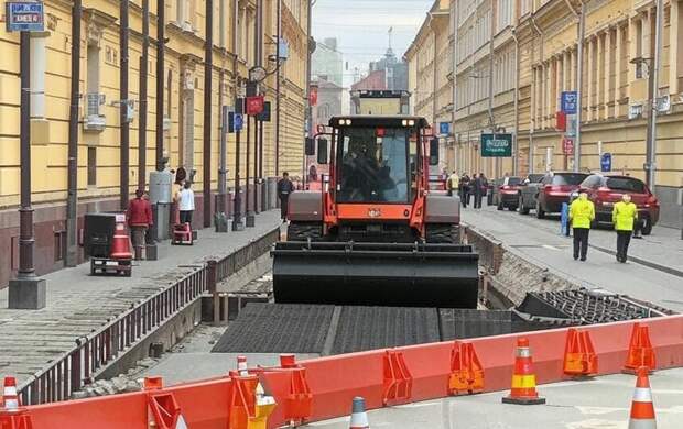 В Петербурге водители столкнутся с ограничениями на дорогах с 21 и 22 октября