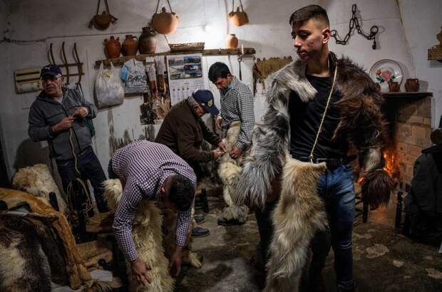 Фестиваль Carantonas в небольшом испанском городке