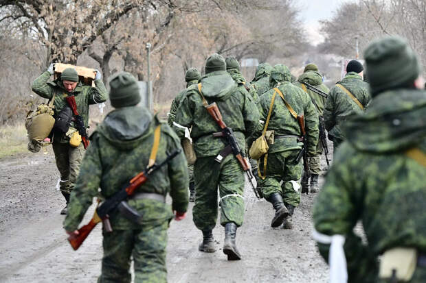 Военнослужащие Народной милиции ДНР в поселке Сартана в Донецкой народной республике Военнослужащие Народной милиции ДНР в поселке Сартана в Донецкой народной республике - РИА Новости, 1920, 10.03.2022