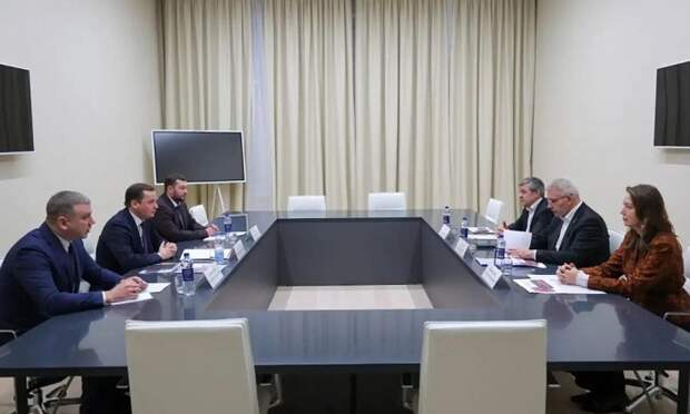 Александр Цыбульский и Юрий Сердюк обсудили роль Общественной палаты в социально-экономической жизни региона