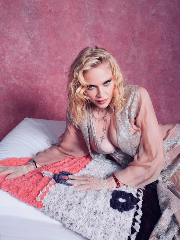 «Я хотела наложить на себя руки»: Мадонна впервые рассказала о конфликте с сыном от Гая Ричи