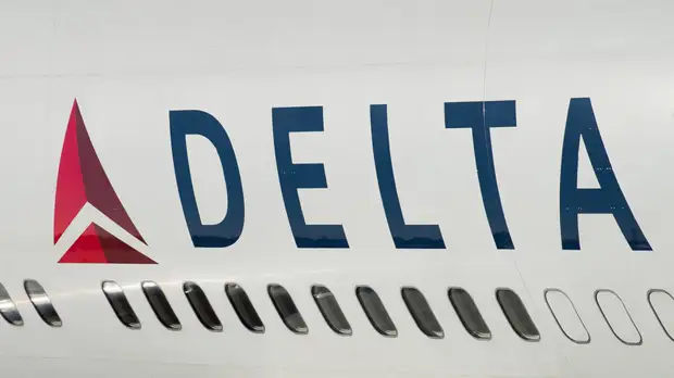 При сбросе авиатоплива под Лос-Анджелесом пострадали более 40 человек