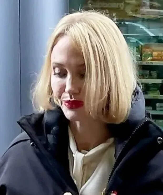 Анджелина Джоли