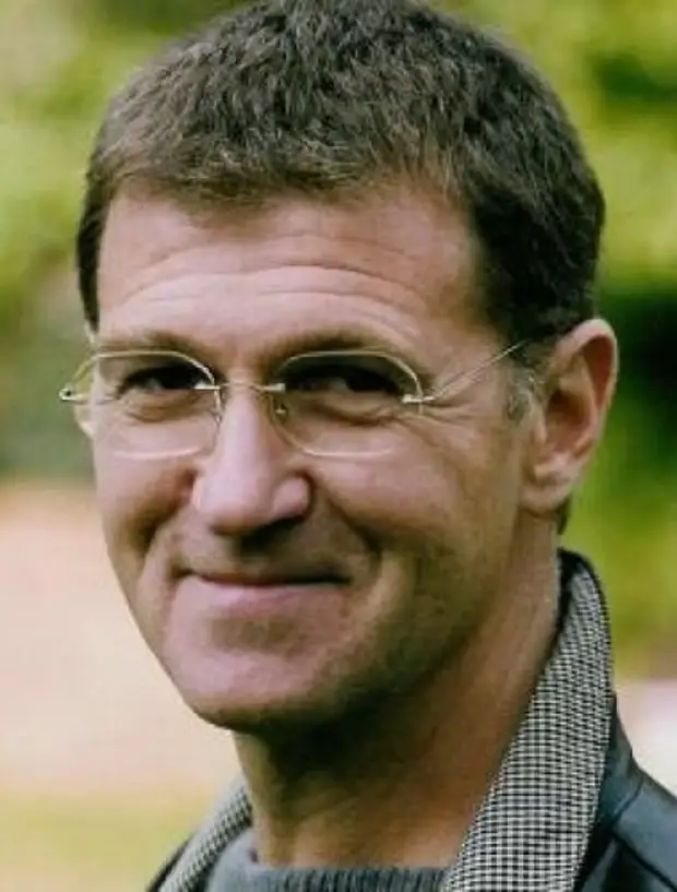 Юлиану Паничу-90. Путь к успеху и жизнь за границей. 50 лет верен единственной жене. Кто известный сын?