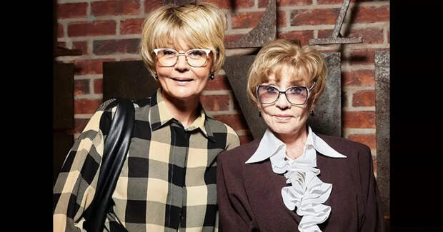 "Ушла, как и хотела. Мечтала не стать обузой". Юлия Меньшова с семьёй посетила прощание с матерью Верой Алентовой