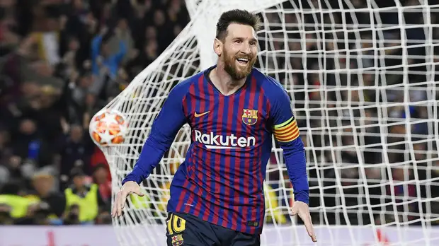 Признание от УЕФА и пример для Роналду: Месси вновь стал самым обсуждаемым футболистом мира