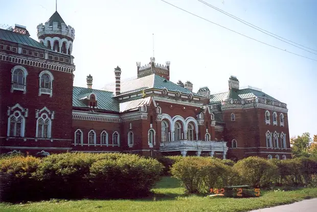 Куда отвезти принцессу? Дворцы и замки средней полосы России. Часть 2 