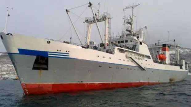 Около Камчатки три моряка погибли на рыболовном судне