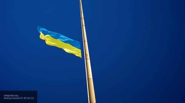 Украина потребовала от России вернуть нарушившие границу военные корабли