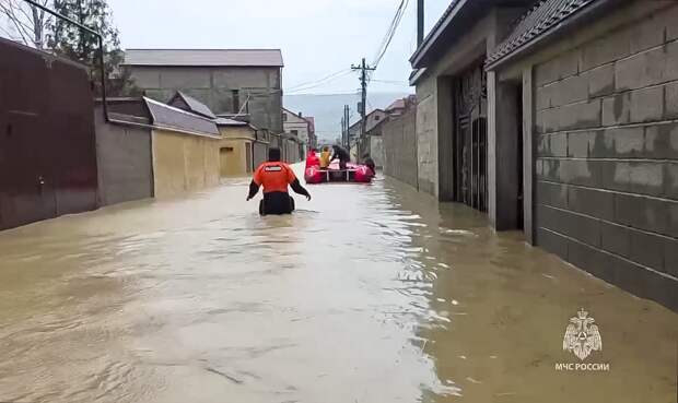 Мост и два частных дома обрушились из-за дождей в Кайтагском районе Дагестана