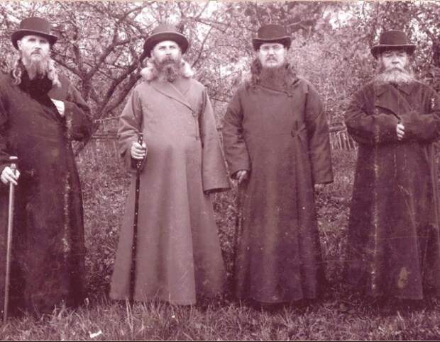 Старообрядческие священники г. Боровск, начало 20-го века