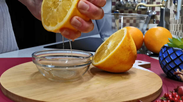 Выпечка проще некуда, а апельсиновый аромат на весь дом. Роскошное сладкое к чаю на скорую руку за копейки