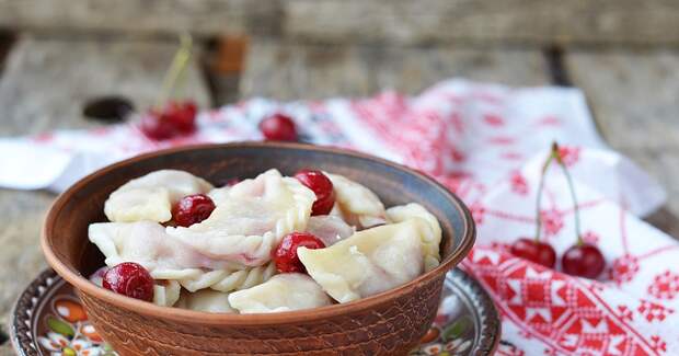 Вареники украинская кухня